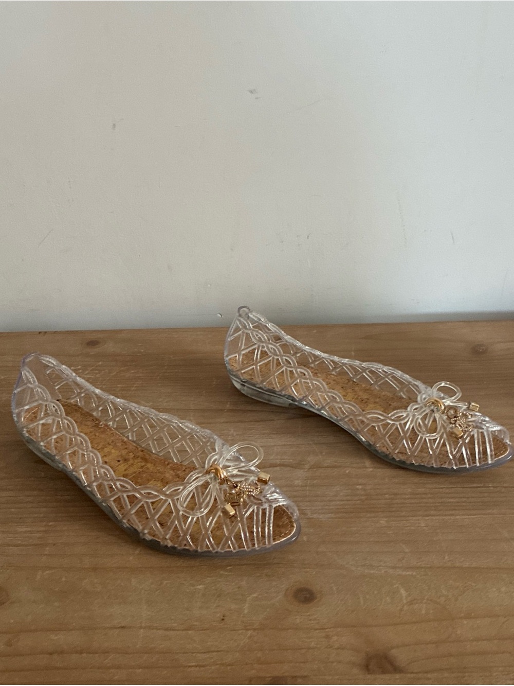 NEW Juicy Couture Clear Jelly Flats Cork Insole Bow Charm, Size 6